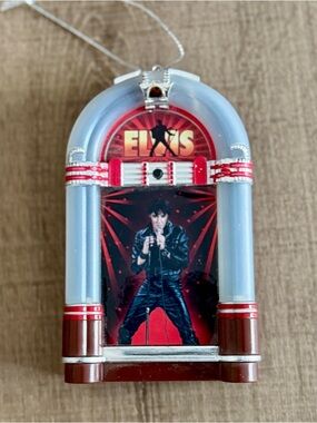 Elvis Presley Singing Jukebox All Shook Up Colored Revolving Lights Ornament